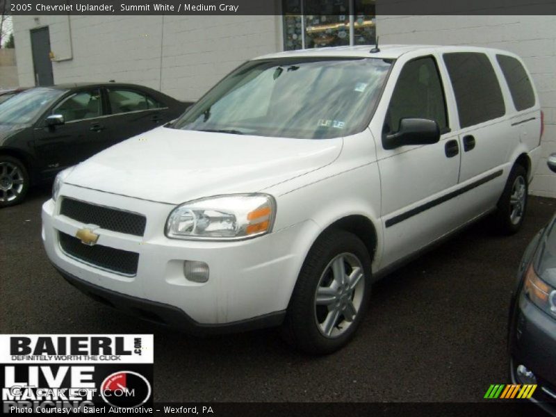 Summit White / Medium Gray 2005 Chevrolet Uplander