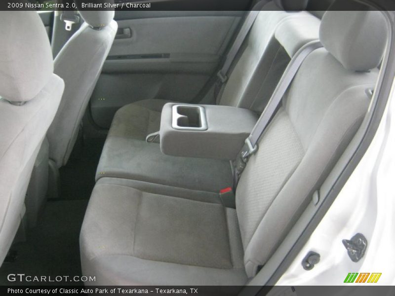 Brilliant Silver / Charcoal 2009 Nissan Sentra 2.0