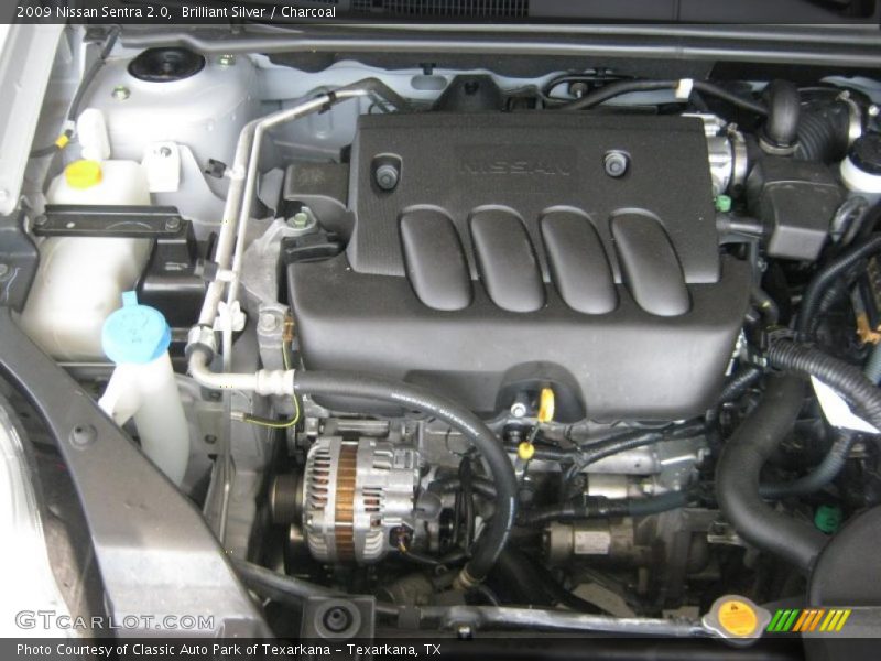 Brilliant Silver / Charcoal 2009 Nissan Sentra 2.0