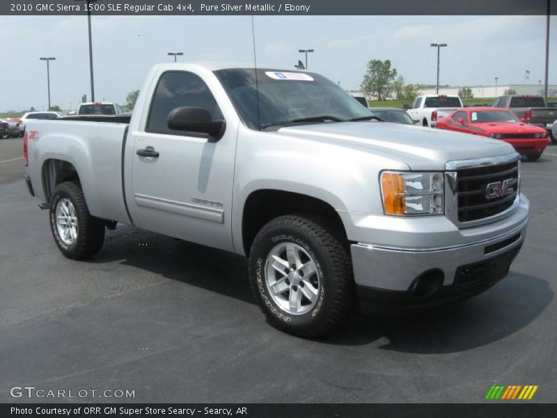 Front 3/4 View of 2010 Sierra 1500 SLE Regular Cab 4x4