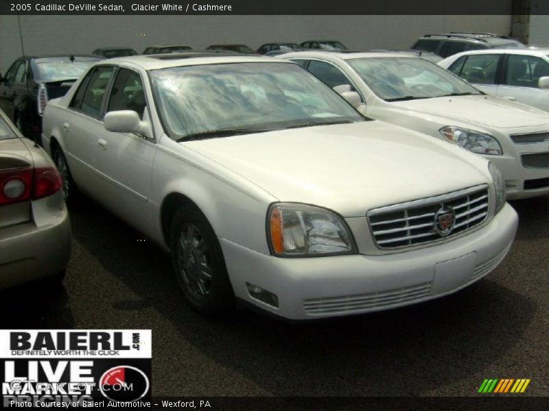 Glacier White / Cashmere 2005 Cadillac DeVille Sedan