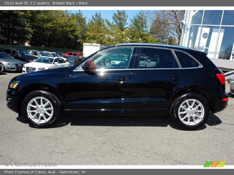 Brilliant Black / Black 2010 Audi Q5 3.2 quattro