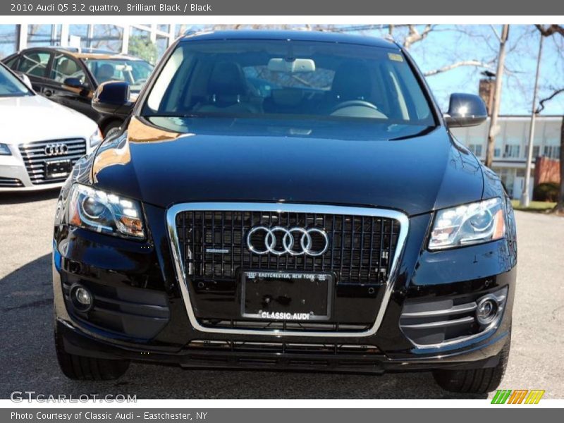 Brilliant Black / Black 2010 Audi Q5 3.2 quattro