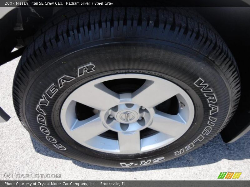Radiant Silver / Steel Gray 2007 Nissan Titan SE Crew Cab