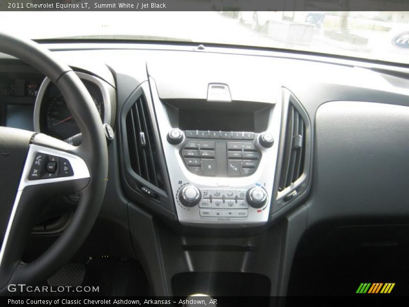 Summit White / Jet Black 2011 Chevrolet Equinox LT