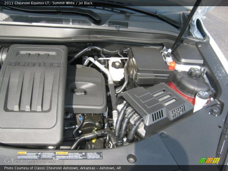 Summit White / Jet Black 2011 Chevrolet Equinox LT