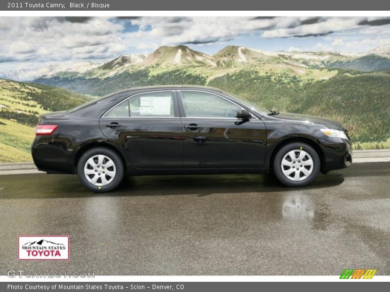 Black / Bisque 2011 Toyota Camry