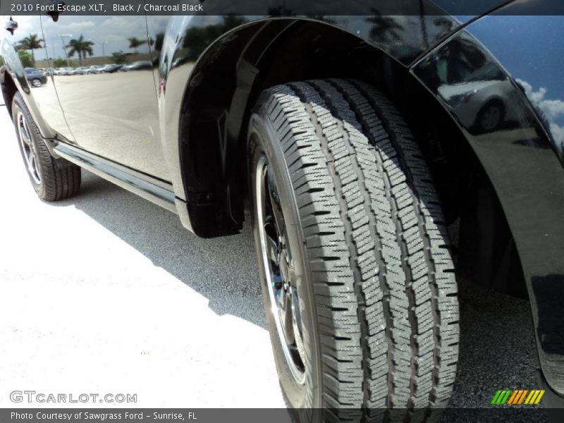 Black / Charcoal Black 2010 Ford Escape XLT