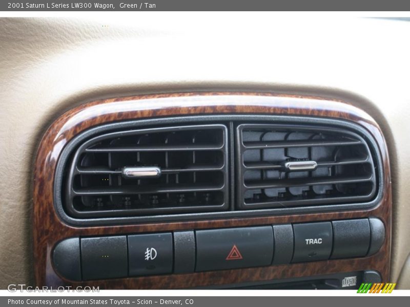 Green / Tan 2001 Saturn L Series LW300 Wagon
