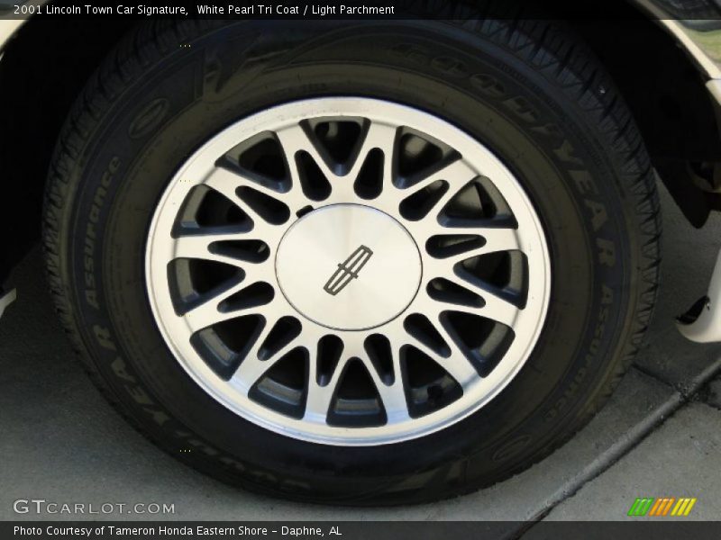  2001 Town Car Signature Wheel