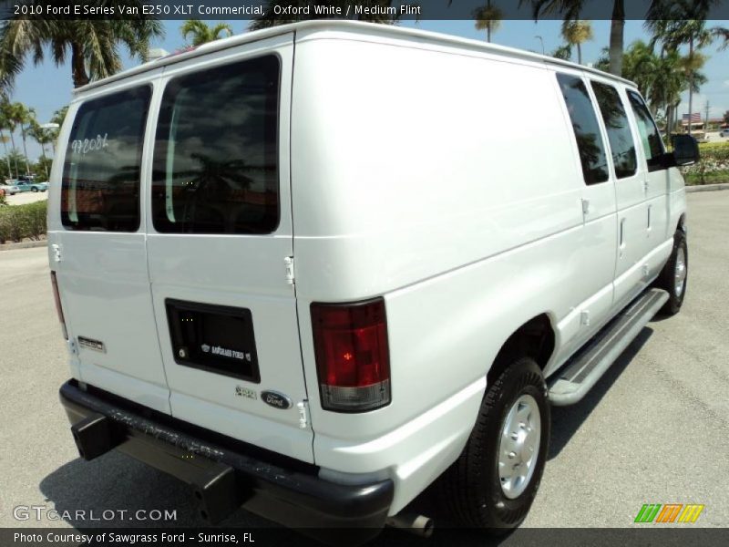 Oxford White / Medium Flint 2010 Ford E Series Van E250 XLT Commericial