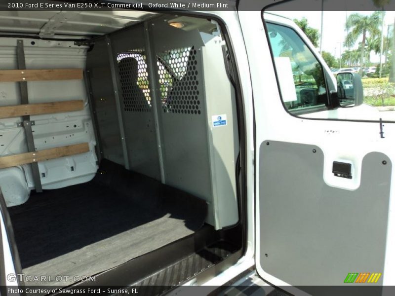 Oxford White / Medium Flint 2010 Ford E Series Van E250 XLT Commericial