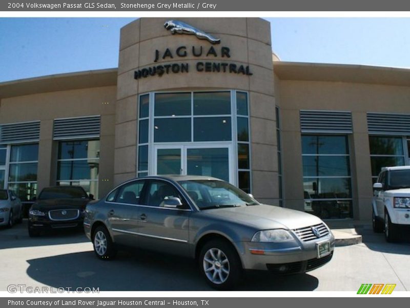Stonehenge Grey Metallic / Grey 2004 Volkswagen Passat GLS Sedan
