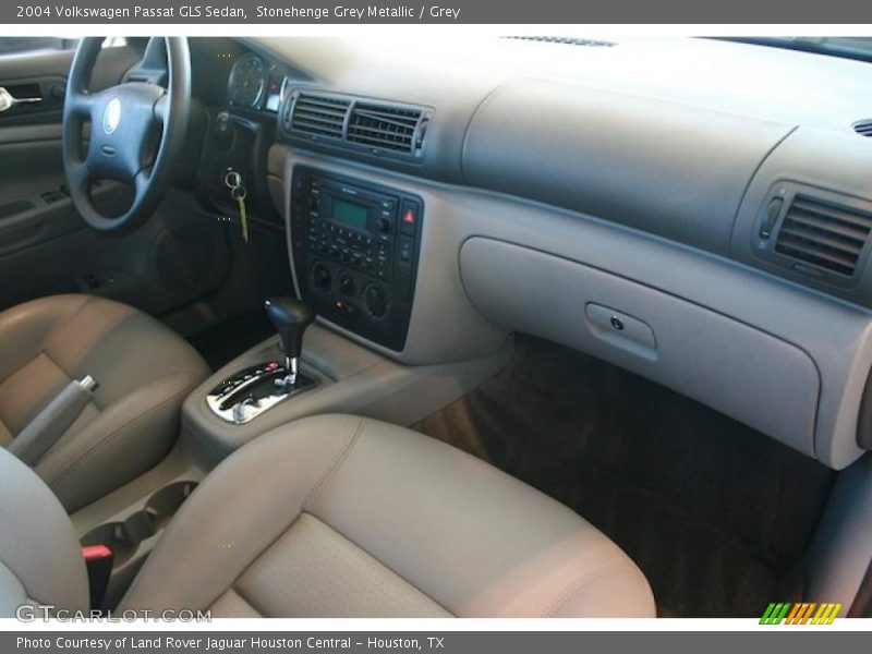 Stonehenge Grey Metallic / Grey 2004 Volkswagen Passat GLS Sedan