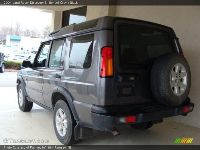 Bonatti Grey / Black 2004 Land Rover Discovery S