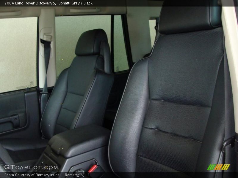 Bonatti Grey / Black 2004 Land Rover Discovery S