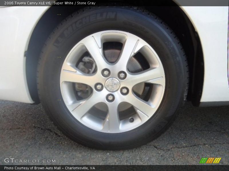 Super White / Stone Gray 2006 Toyota Camry XLE V6