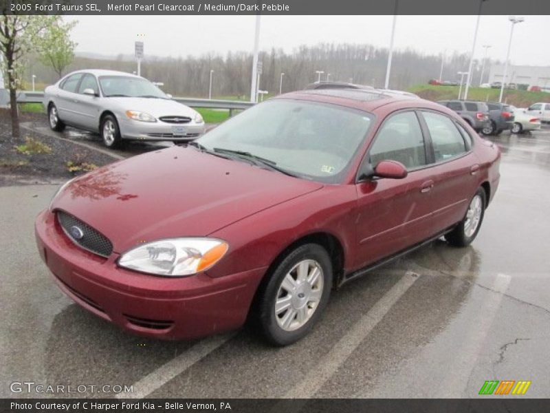 Merlot Pearl Clearcoat / Medium/Dark Pebble 2005 Ford Taurus SEL