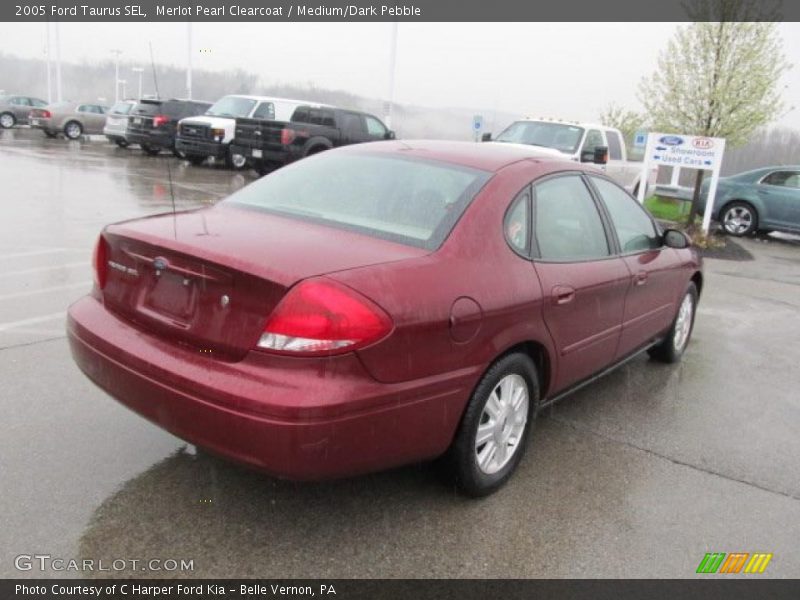 Merlot Pearl Clearcoat / Medium/Dark Pebble 2005 Ford Taurus SEL