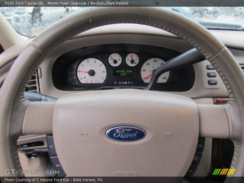 Merlot Pearl Clearcoat / Medium/Dark Pebble 2005 Ford Taurus SEL