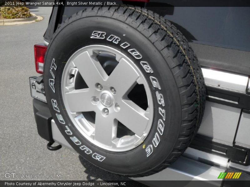 Bright Silver Metallic / Black 2011 Jeep Wrangler Sahara 4x4