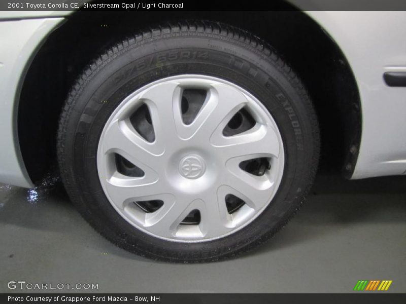 Silverstream Opal / Light Charcoal 2001 Toyota Corolla CE