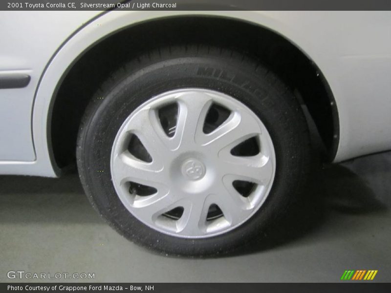 Silverstream Opal / Light Charcoal 2001 Toyota Corolla CE