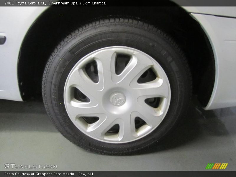 Silverstream Opal / Light Charcoal 2001 Toyota Corolla CE