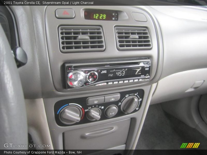 Silverstream Opal / Light Charcoal 2001 Toyota Corolla CE