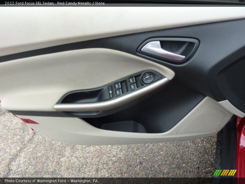 Door Panel of 2012 Focus SEL Sedan