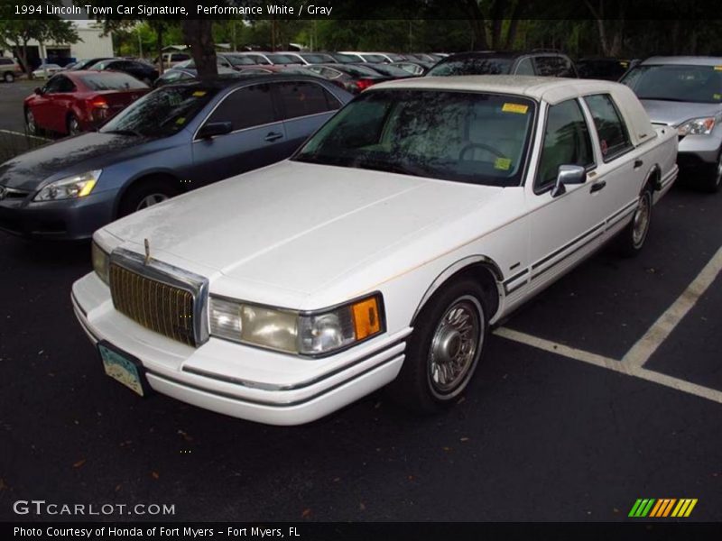 Performance White / Gray 1994 Lincoln Town Car Signature