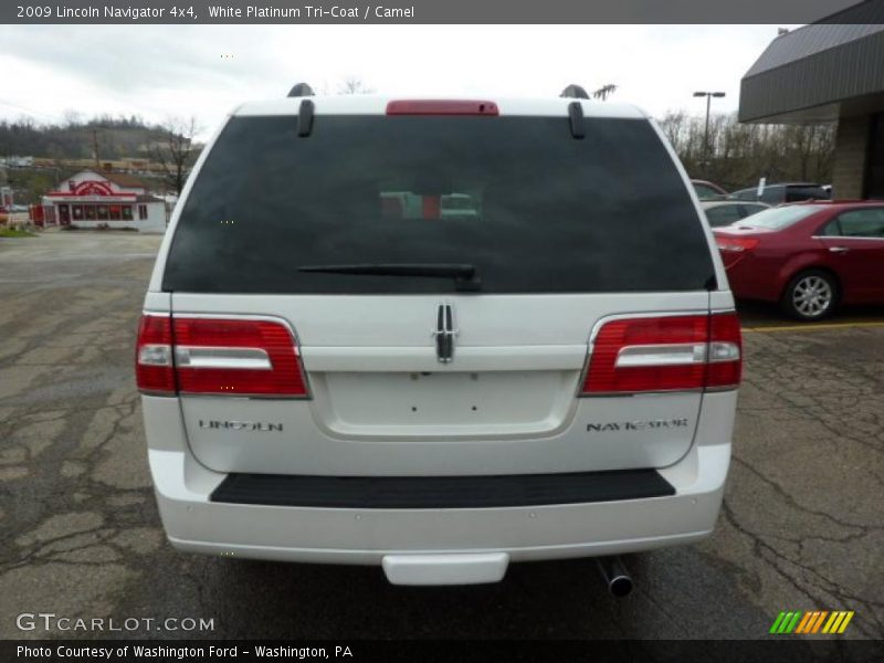White Platinum Tri-Coat / Camel 2009 Lincoln Navigator 4x4