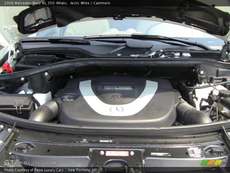 Arctic White / Cashmere 2009 Mercedes-Benz ML 350 4Matic