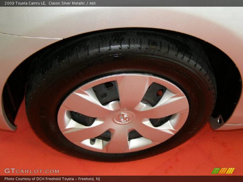 Classic Silver Metallic / Ash 2009 Toyota Camry LE