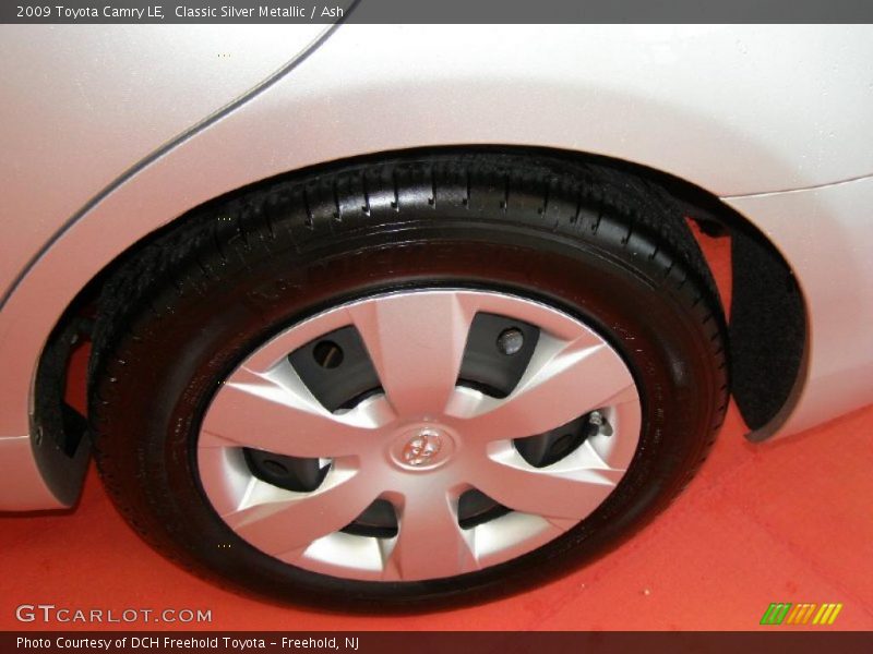 Classic Silver Metallic / Ash 2009 Toyota Camry LE