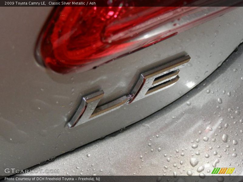 Classic Silver Metallic / Ash 2009 Toyota Camry LE