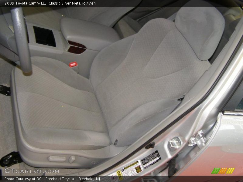 Classic Silver Metallic / Ash 2009 Toyota Camry LE