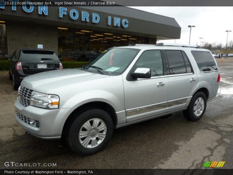 Ingot Silver Metallic / Charcoal Black 2010 Lincoln Navigator 4x4