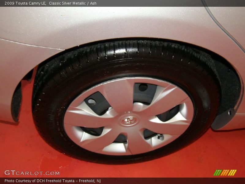 Classic Silver Metallic / Ash 2009 Toyota Camry LE