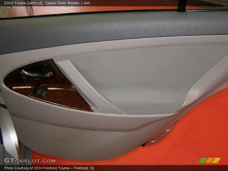 Classic Silver Metallic / Ash 2009 Toyota Camry LE