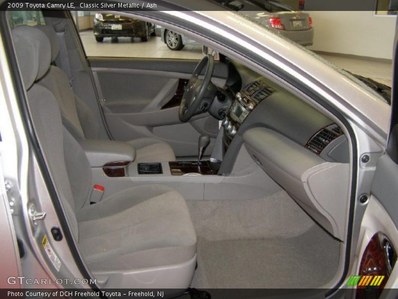 Classic Silver Metallic / Ash 2009 Toyota Camry LE