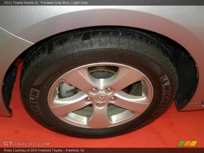 Predawn Gray Mica / Light Gray 2011 Toyota Sienna LE