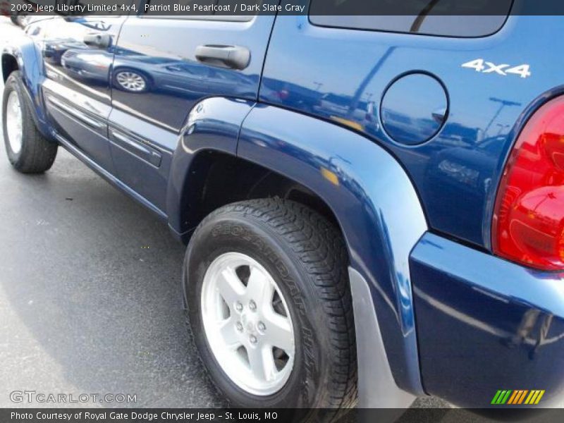 Patriot Blue Pearlcoat / Dark Slate Gray 2002 Jeep Liberty Limited 4x4