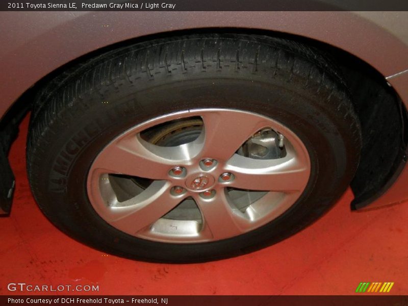 Predawn Gray Mica / Light Gray 2011 Toyota Sienna LE