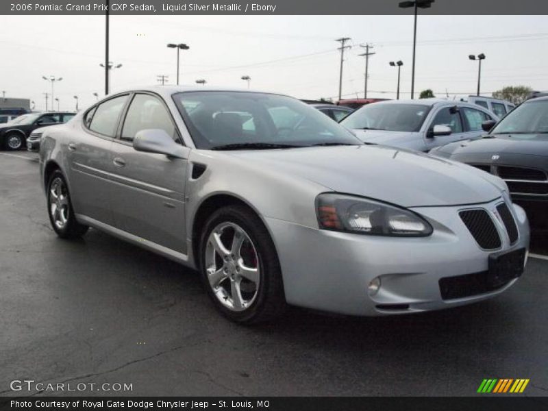 Front 3/4 View of 2006 Grand Prix GXP Sedan