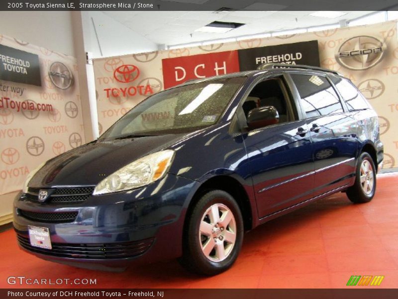 Stratosphere Mica / Stone 2005 Toyota Sienna LE