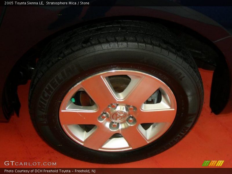 Stratosphere Mica / Stone 2005 Toyota Sienna LE