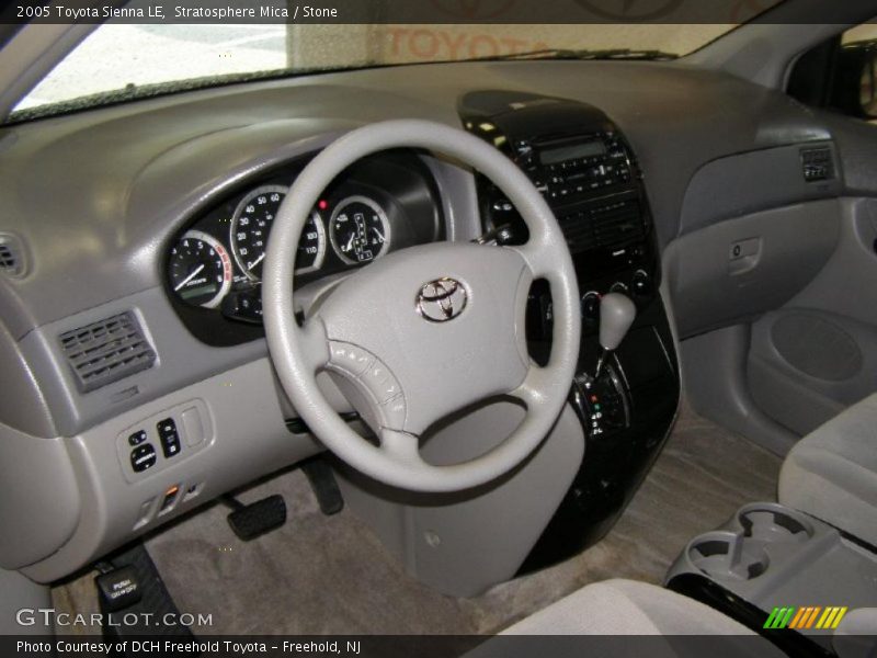 Stratosphere Mica / Stone 2005 Toyota Sienna LE