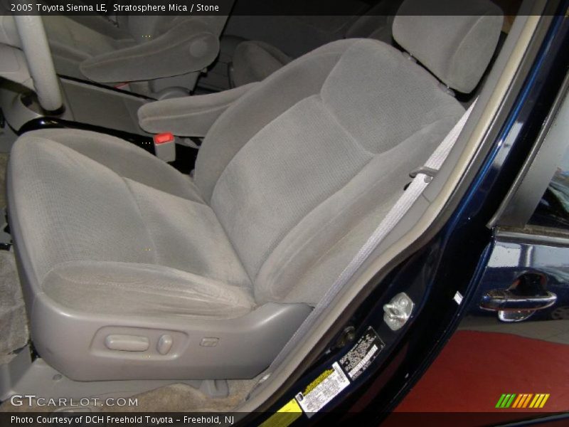Stratosphere Mica / Stone 2005 Toyota Sienna LE