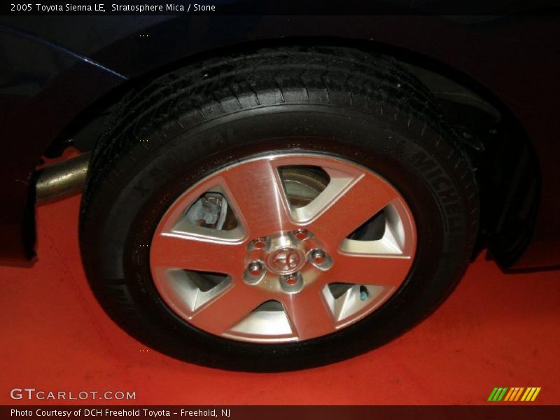 Stratosphere Mica / Stone 2005 Toyota Sienna LE